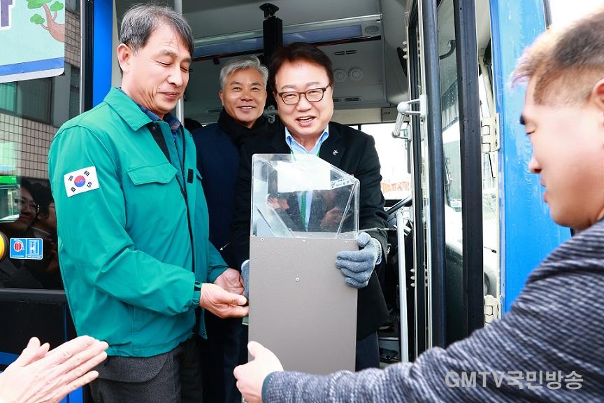 농어촌버스 무료 협약식 체결 및 시승행사2.jpg